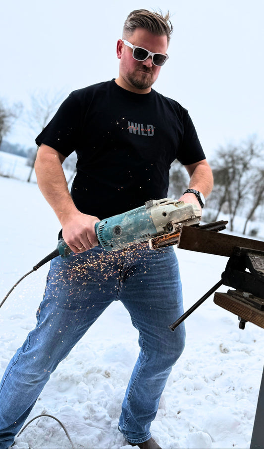 T-Shirt "jetzt wird‘s WILD" schwarz
