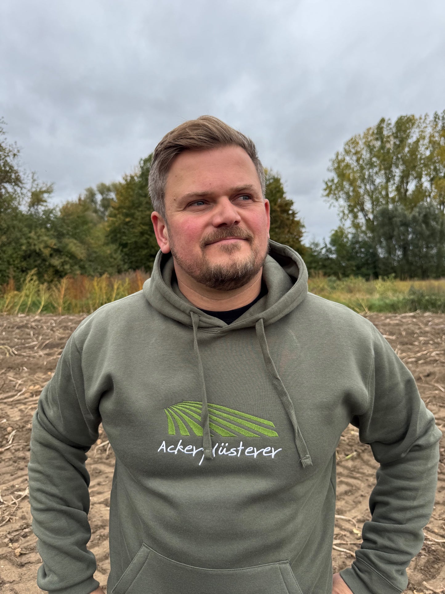Hoodie "Ackerflüsterer" oliv